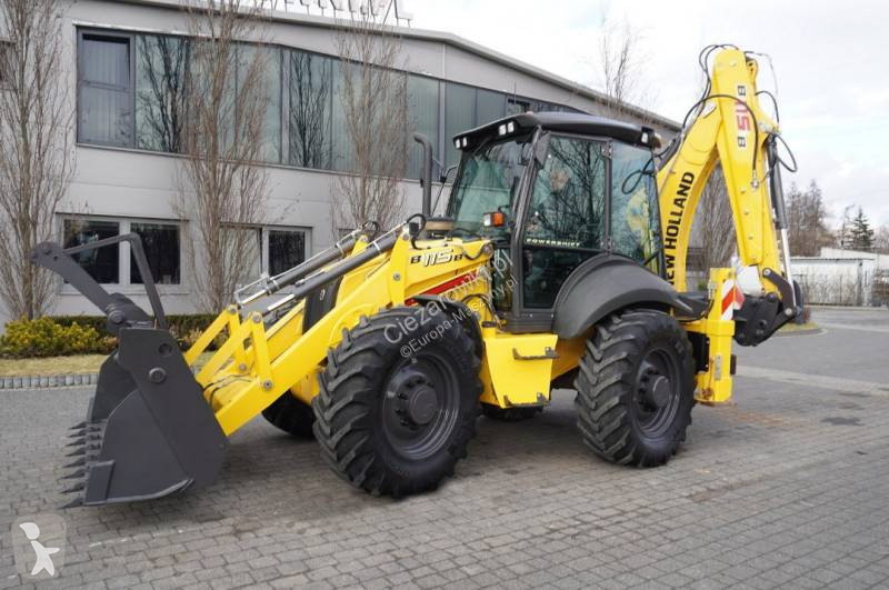 Buldoexcavator New Holland
