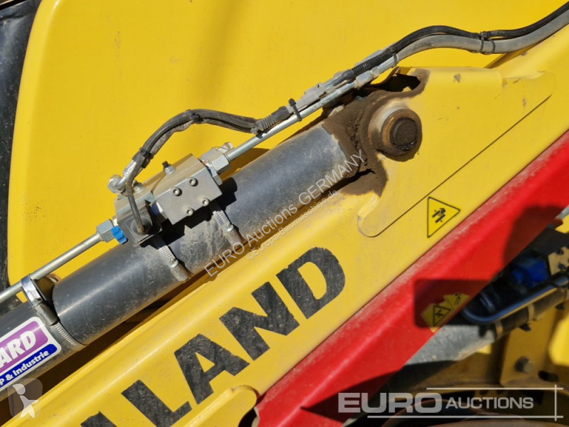 Bagr New Holland
