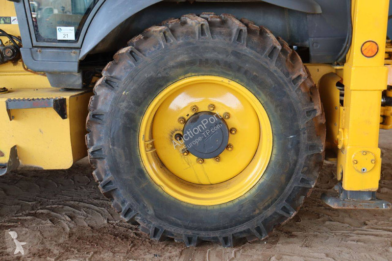 Tractopelle New Holland B80B-SS
