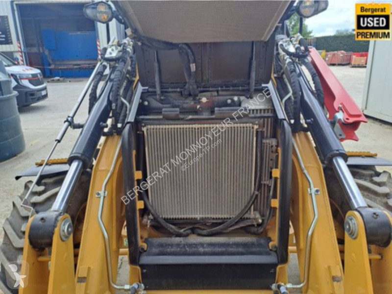 Багер-товарач Caterpillar 432