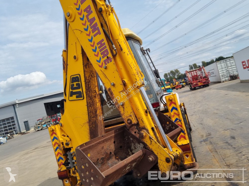 Retroescavadora JCB 3CX
