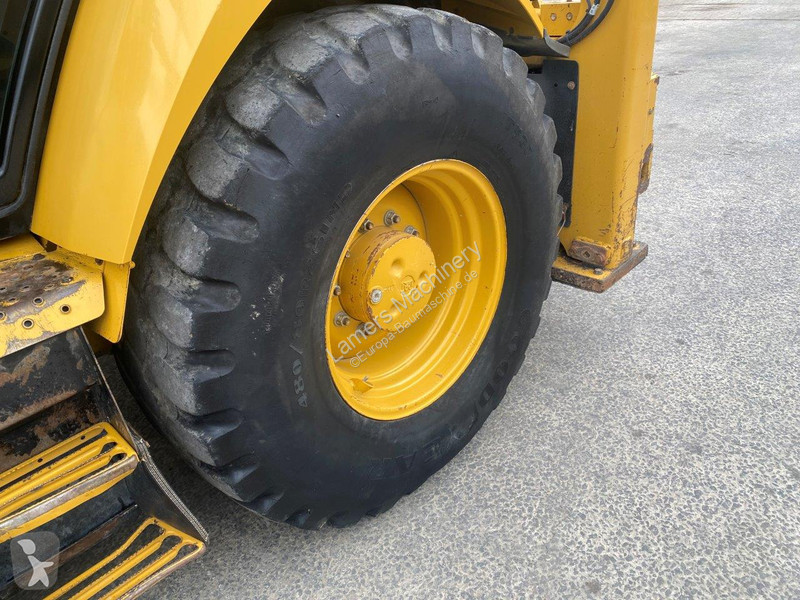 Traktor med grab Caterpillar 2 NVT