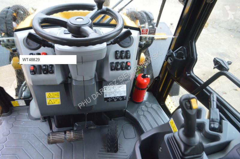 Bagr Caterpillar 444