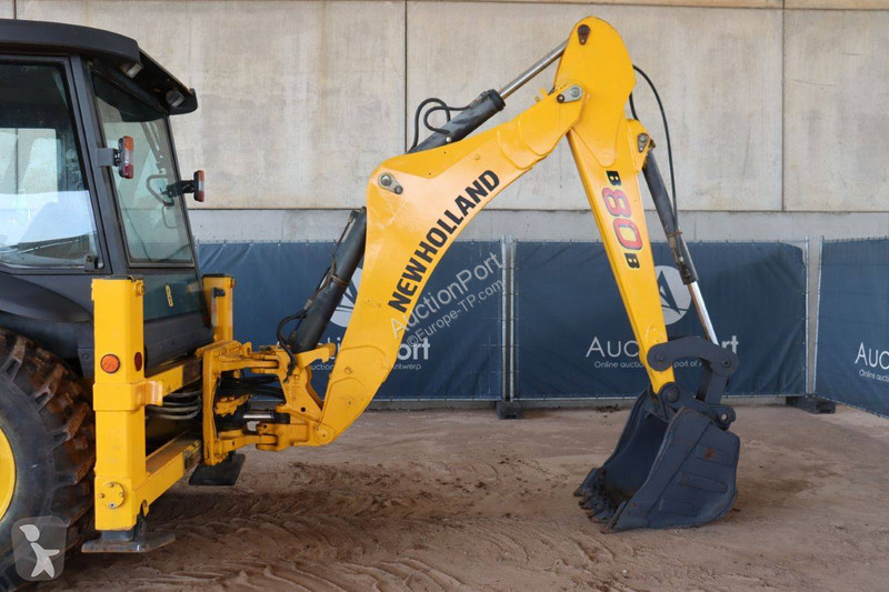 Tractopelle New Holland B80B-SS