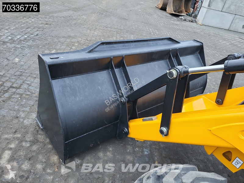 Markológép JCB 3DX PLUS 4WD - A/C - HP