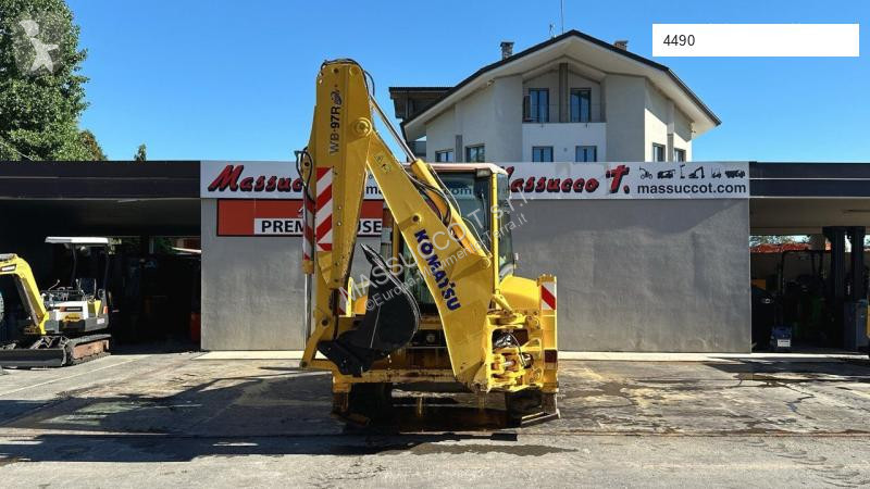 Terna Komatsu