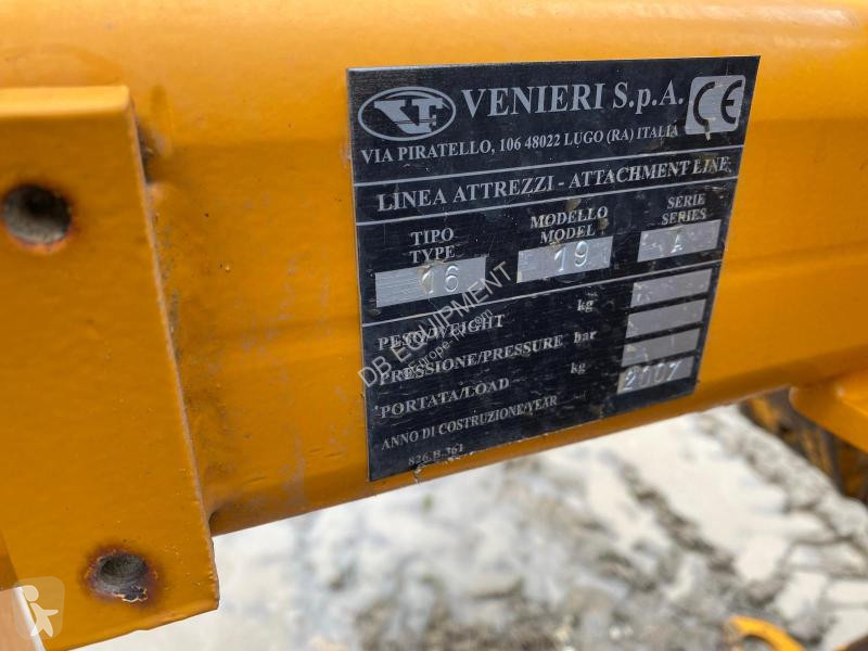 Buldoexcavator Venieri Tractopelle V8.23D