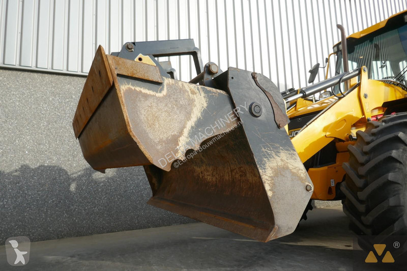 Traktor med grab JCB PRO
