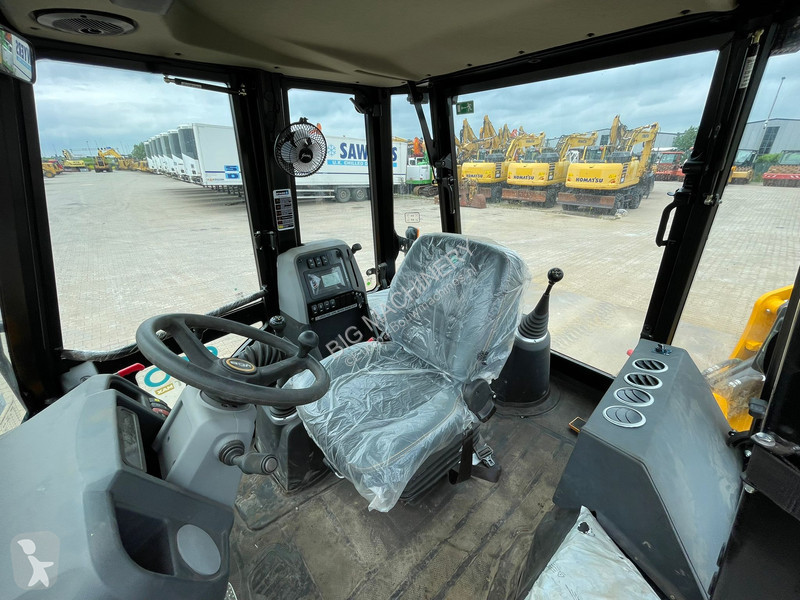 Traktor med grab JCB 3DX 4x4 A/C Hammerlines