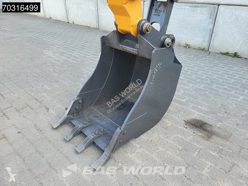 Bagr Case 570SV 4WD - A/C - 4-1 Bucket -...