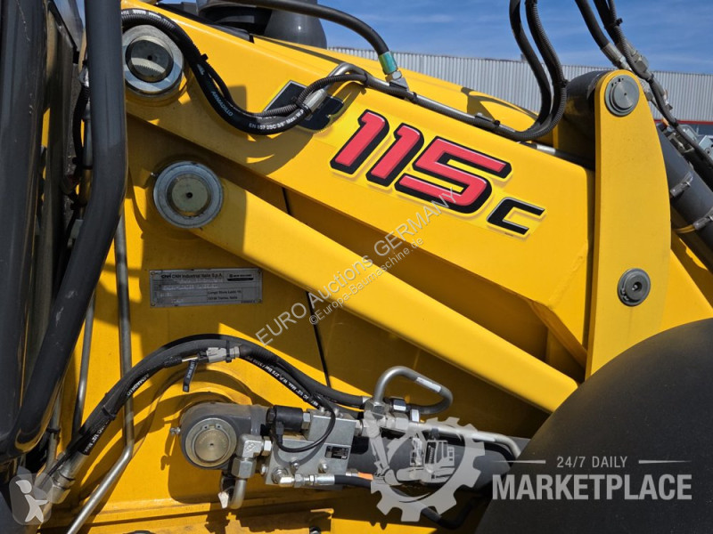 Bagr New Holland C