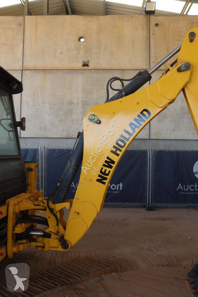 Tractopelle New Holland B80B