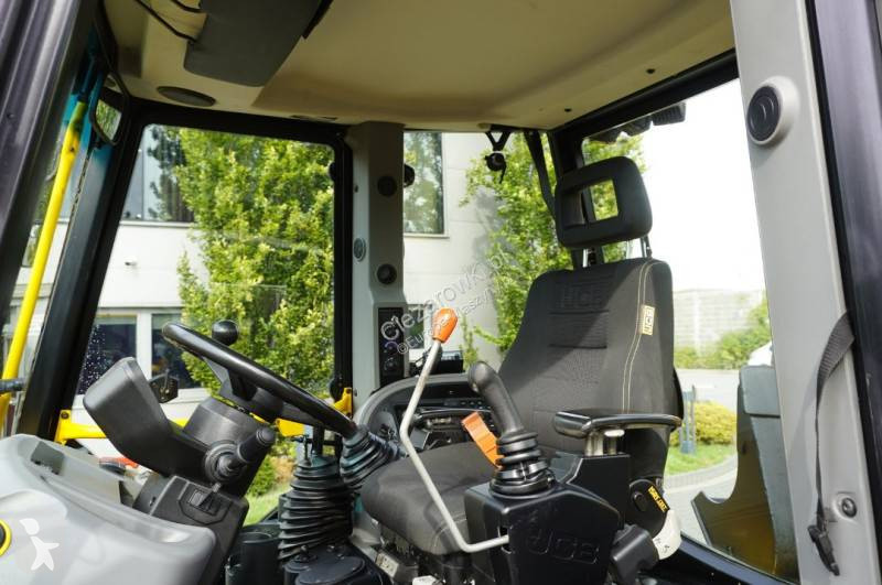 Tractopelle JCB PRO / joysticks / 2022 / 3 units