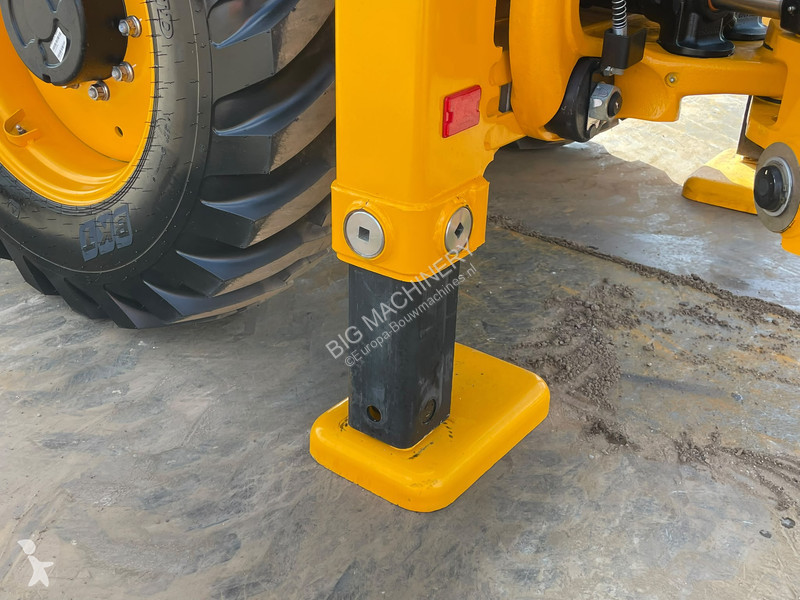 Koparko-ładowarka JCB 3DX 4WD hammerlines