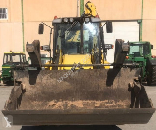 Retroexcavadora New Holland