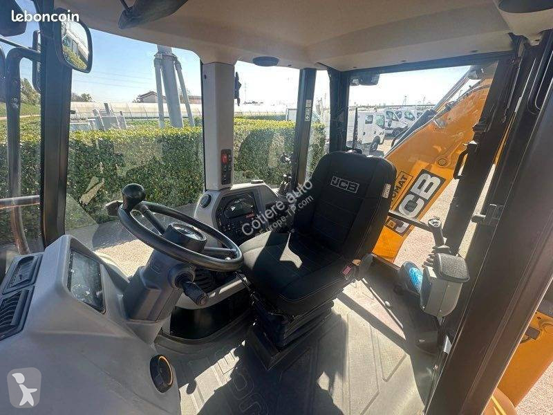 Retroescavadora JCB