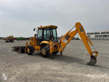 Retroescavadora JCB