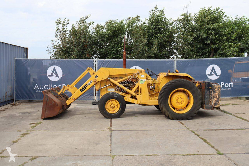 Traktorgrävare Massey Ferguson MF50B