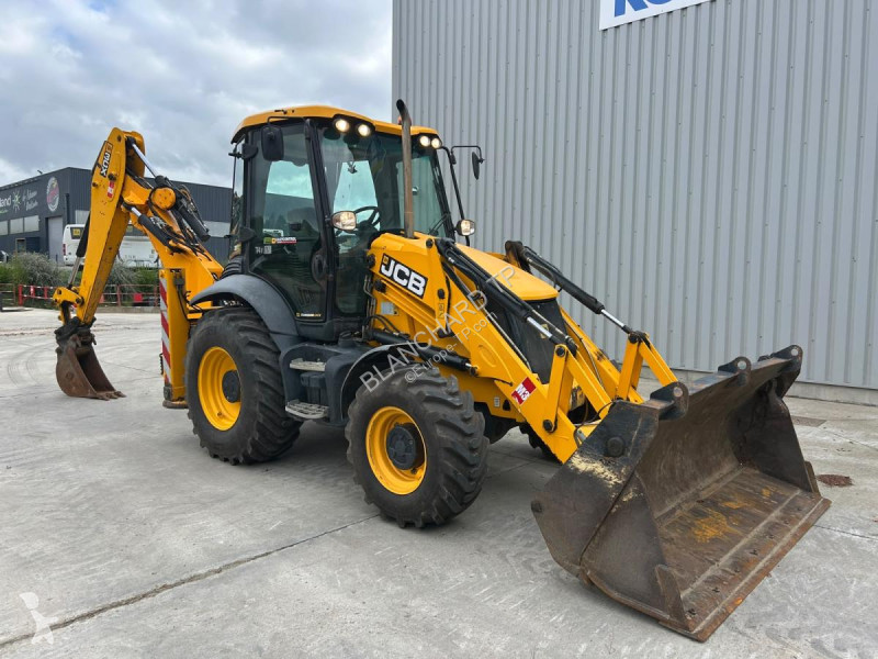 Buldoexcavator JCB