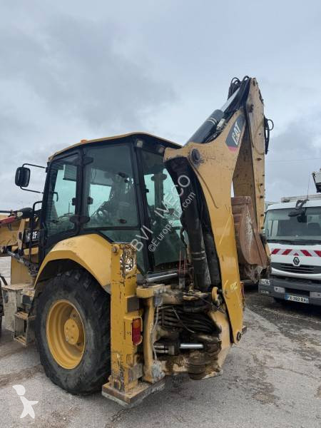 Buldoexcavator Caterpillar