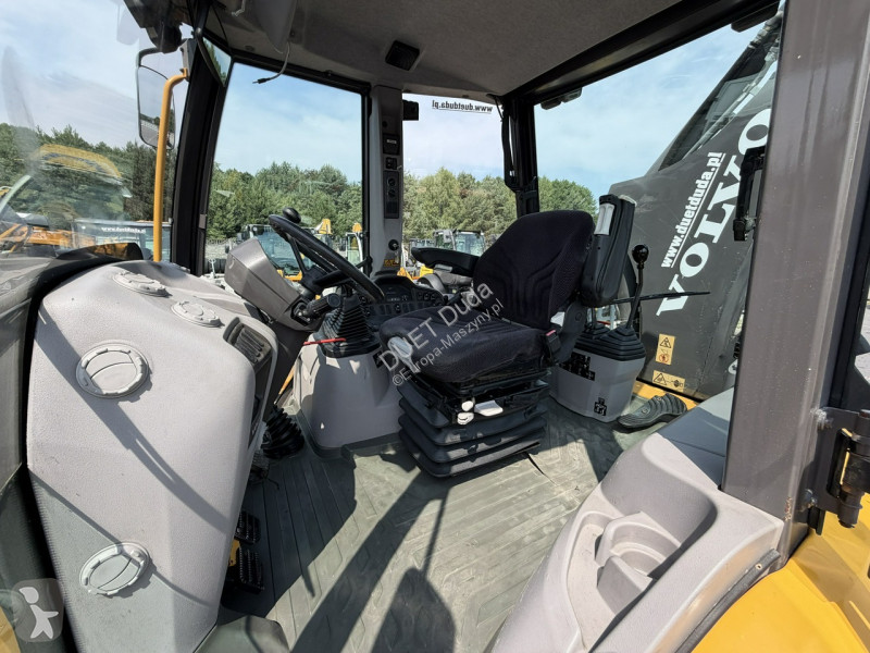Traktor med grab Volvo B Oryginalna Bez Luzów i...