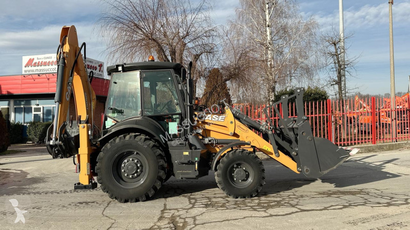 Bagr Case 4x4