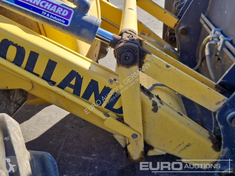 Bagr New Holland