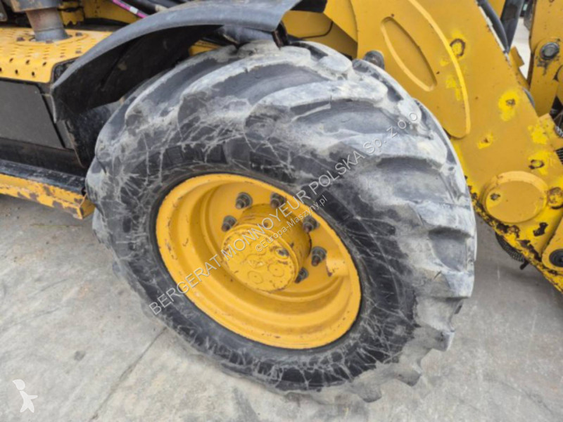 Tractopelle Caterpillar 432F2