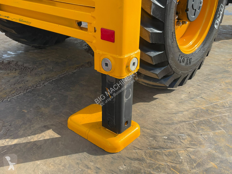 Koparko-ładowarka JCB 3DX 4WD hammerlines