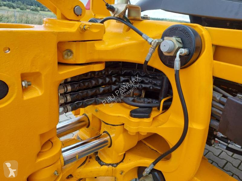Traktor med grab JCB