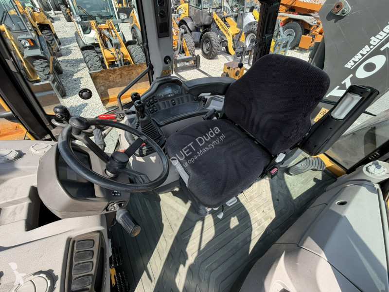 Traktor med grab Volvo B Oryginalna Bez Luzów i...