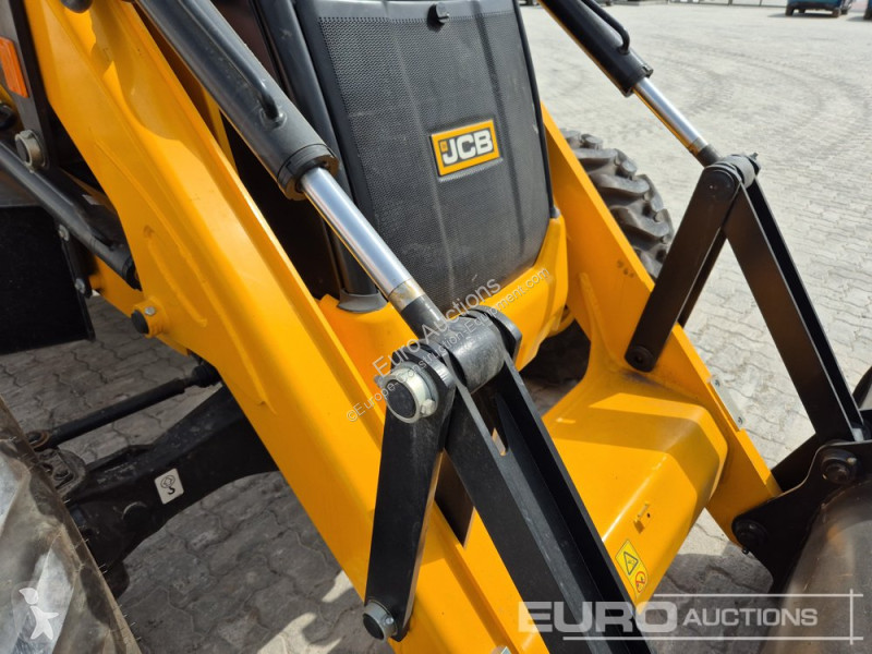 Graaflaadmachine JCB 3DX PLUS