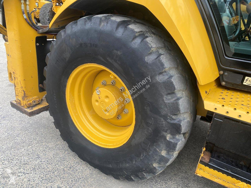 Traktor med grab Caterpillar 2 NVT