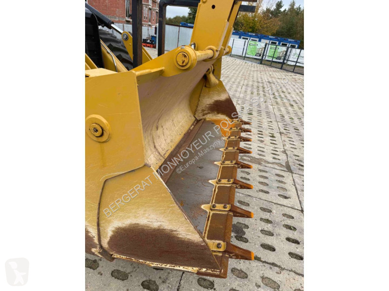 Koparko-ładowarka Caterpillar 434