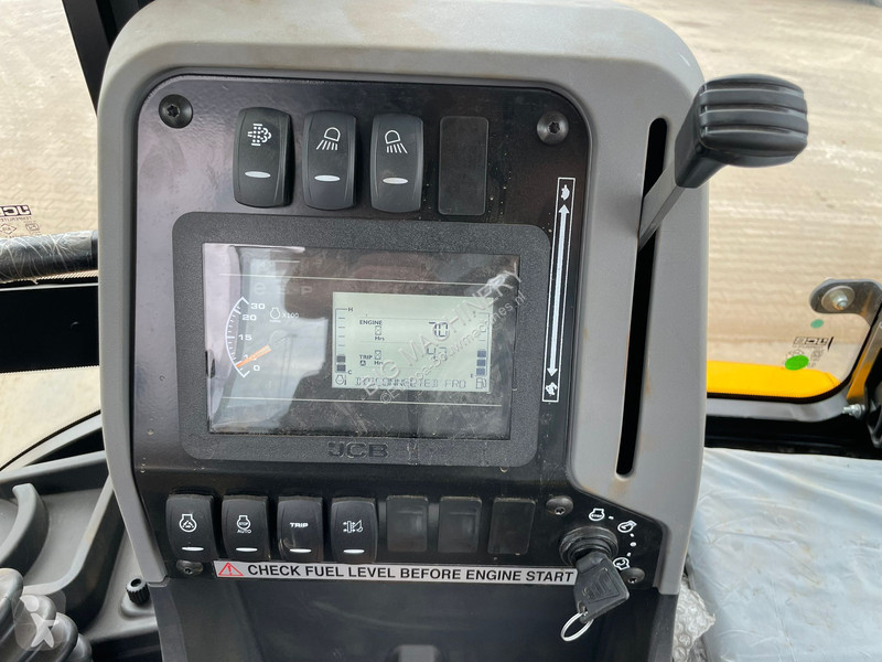 Traktor med grab JCB 3DX 4x4 A/C Hammerlines