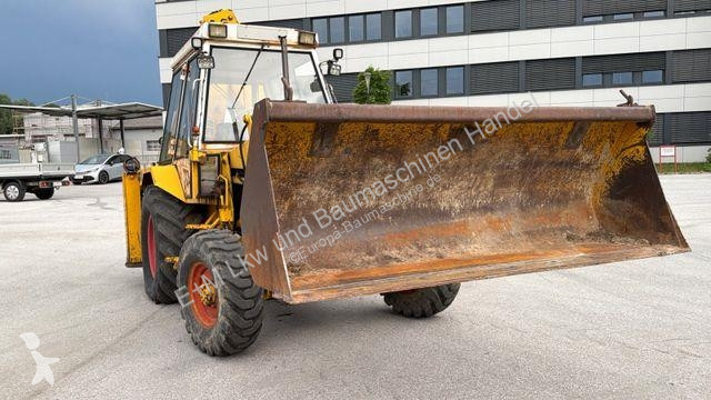 Rýpadlo-nakladač JCB Cx 3
