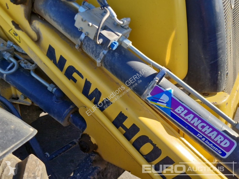 Bagr New Holland