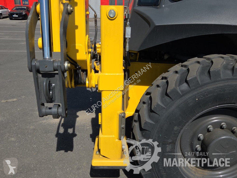 Bagr New Holland C