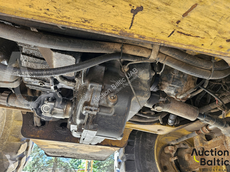 Bagr Komatsu E0