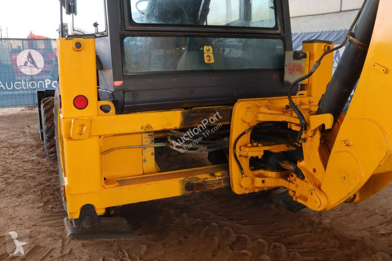 Tractopelle New Holland B80B-SS