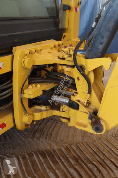 Tractopelle New Holland B80B