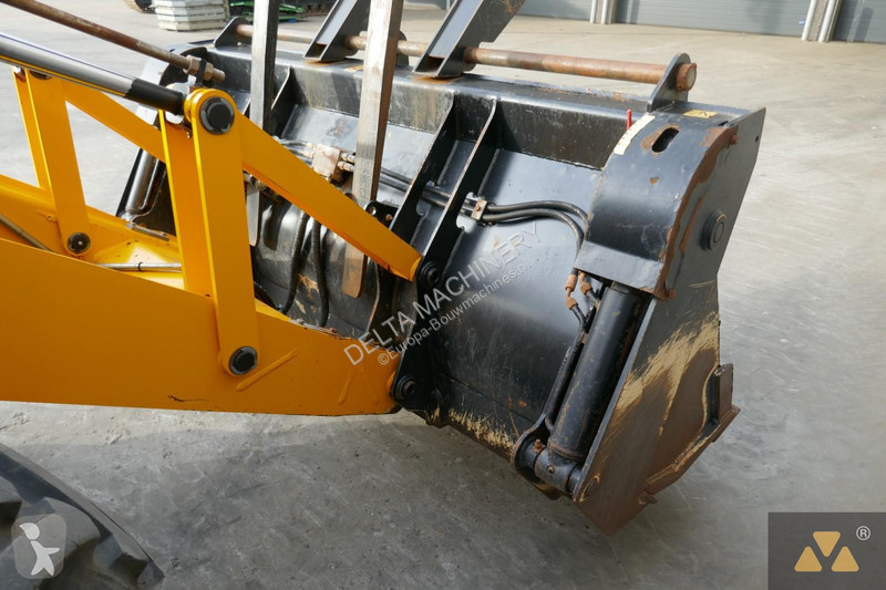 Traktor med grab JCB PRO