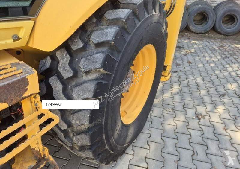 Traktor med grab Volvo