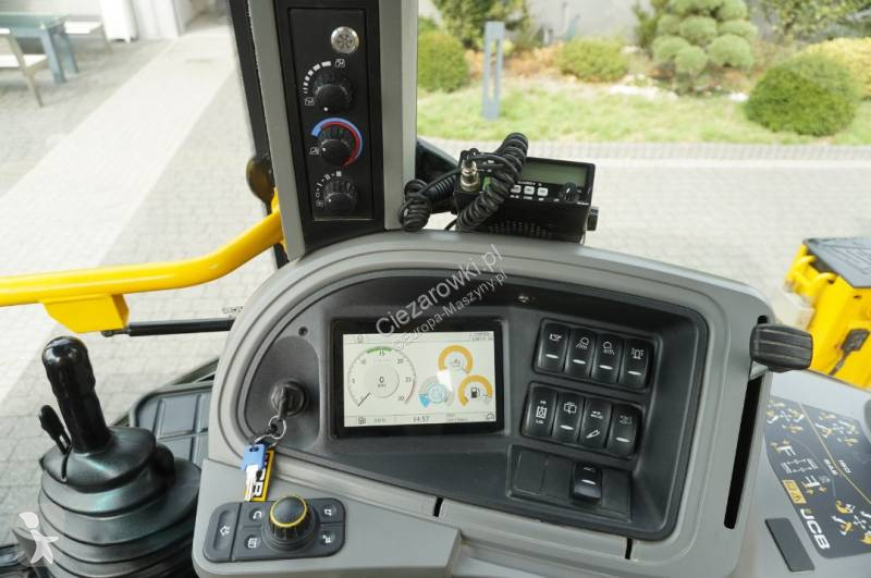 Tractopelle JCB PRO / joysticks / 2022 / 3 units