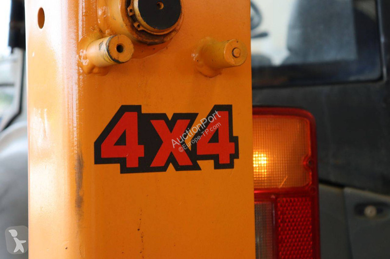 Tractopelle Terex TLB 844SX4