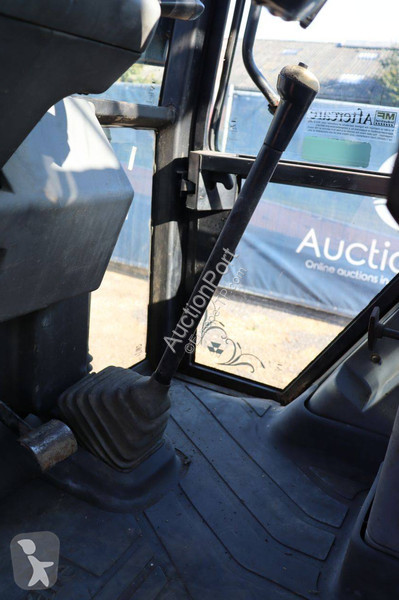 Tractopelle MF Automation 860