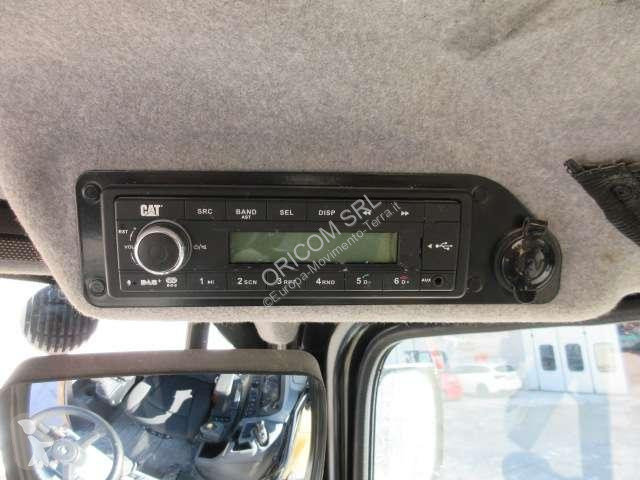 Traktor med grab Caterpillar 432