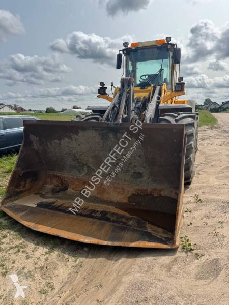 Bagr Volvo L120E