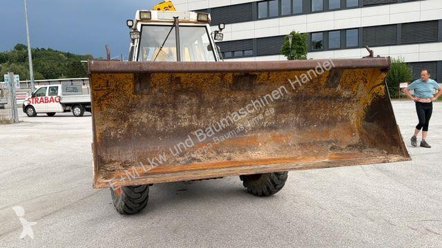 Rýpadlo-nakladač JCB Cx 3
