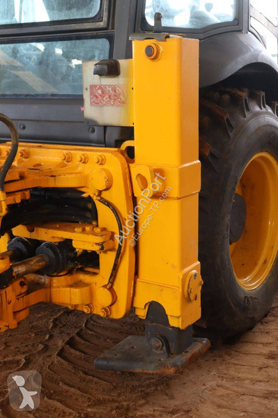 Tractopelle New Holland B80B-SS